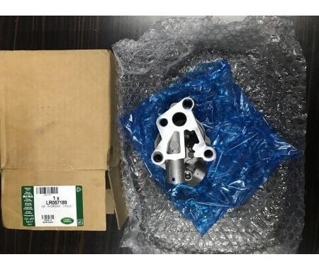 LR057189G - YAĞ POMPASI (2.0L/EVOQUE/DİSCO5) - Fomoco