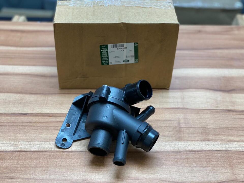 LR062085 - TERMOSTAT (3.0L V6/SPORT/VOGUE) - Land Rover