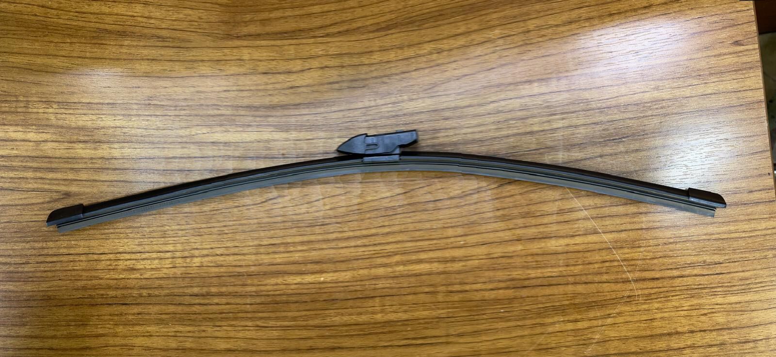 LR083272R - ÖN SİLECEK SAĞ (DİSCO/5/SPORT/VOGUE) - Eurospare