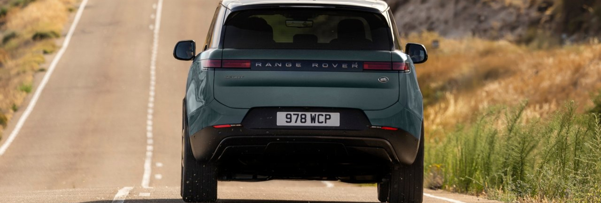New Range Rover Sport Yedek parça çeşitleri, birbirinden kaliteli ve uygun fiyatlı modelleriyle Amil Oto Land Rover ve Jaguar Yedek Parça'da ve amiloto.com.tr 'de ! Aracınızla uyumlu oto yedek parçaları, orjinal ve eşdeğer bütün parçalar. Aynı gün kargo hizmeti.